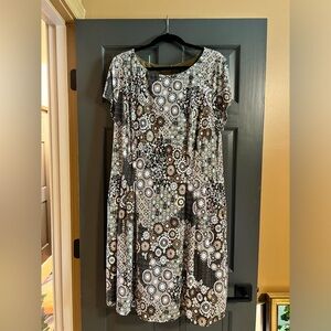 Connected apparel dress size 18W